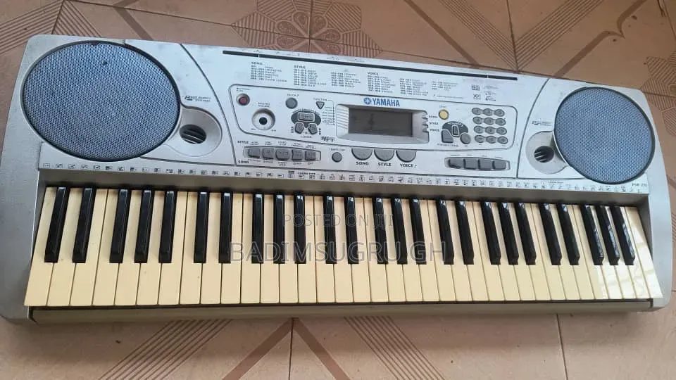Yamaha PSR275