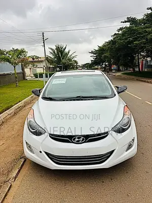 Hyundai Elantra Limited Sedan FWD (1.8L 4cyl 6A) 2013 White