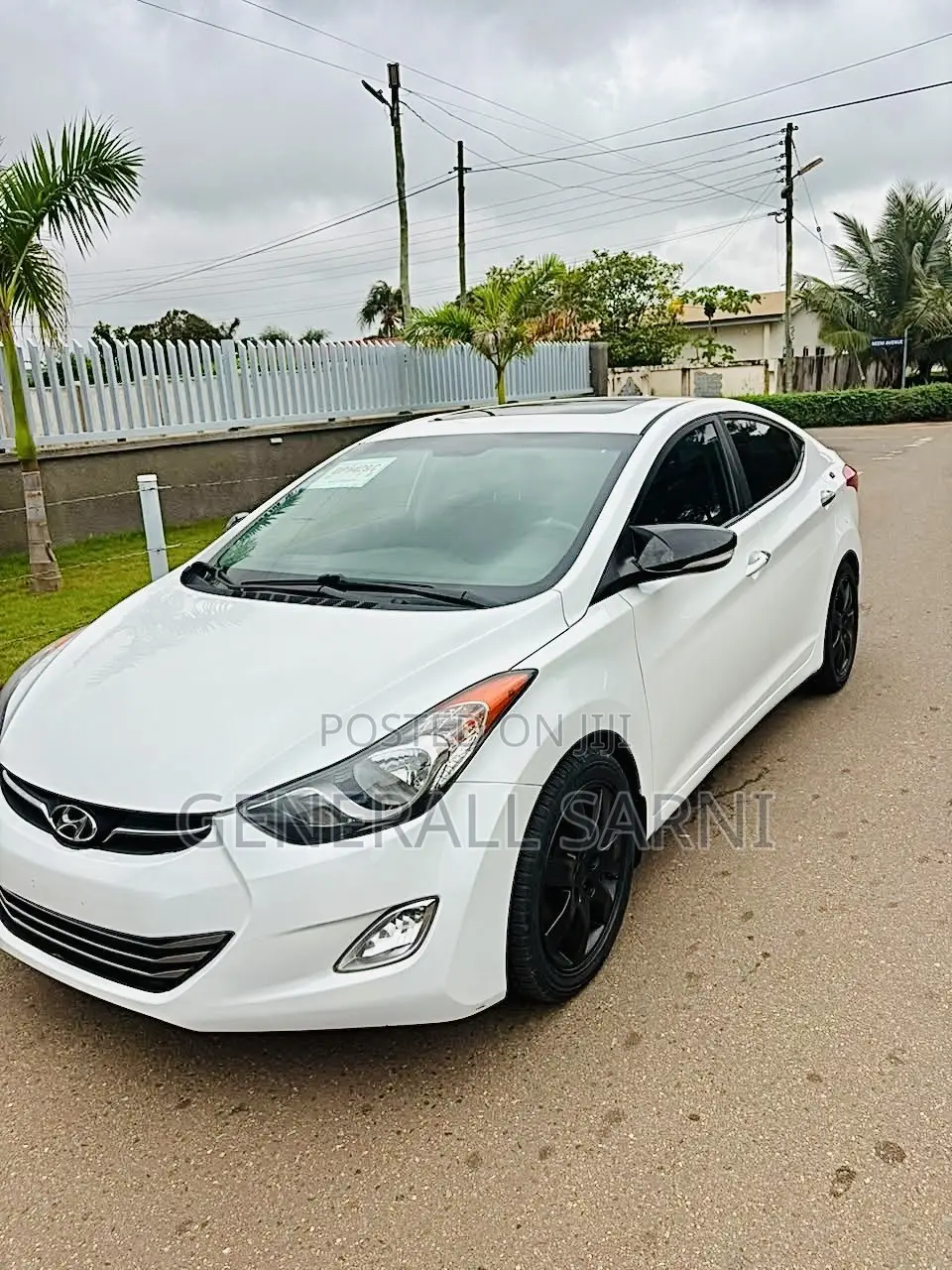 Hyundai Elantra Limited Sedan FWD (1.8L 4cyl 6A) 2013 White