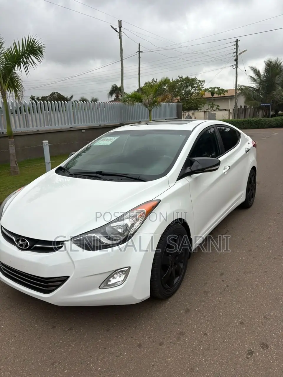 Hyundai Elantra Limited Sedan FWD (1.8L 4cyl 6A) 2013 White