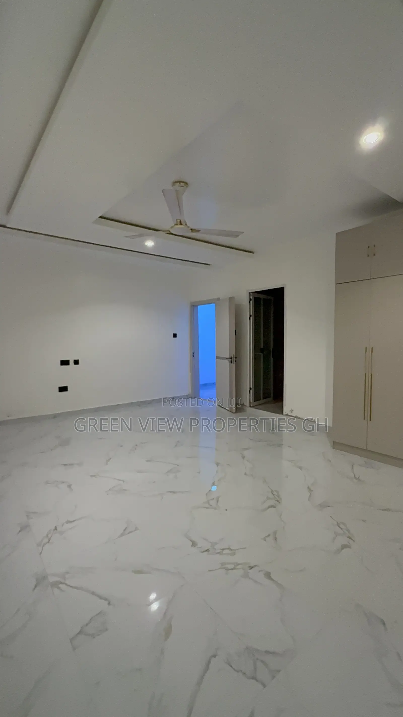 5bdrm Duplex in Kwabenya for sale