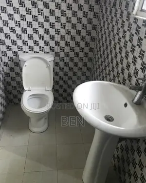 2bdrm House in Abelenkpe, Mosque Area for rent