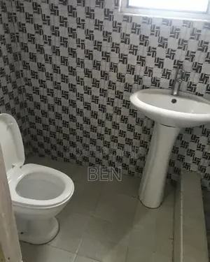 2bdrm House in Abelenkpe, Mosque Area for rent