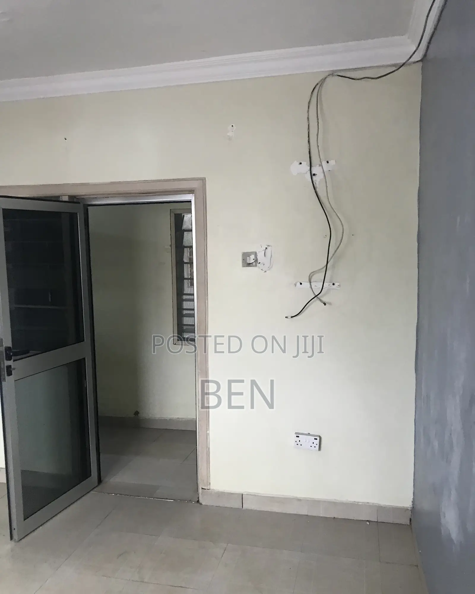 2bdrm House in Abelenkpe, Mosque Area for rent