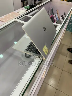 Laptop HP EliteBook 845 G8 16GB Intel SSHD (Hybrid) 256GB