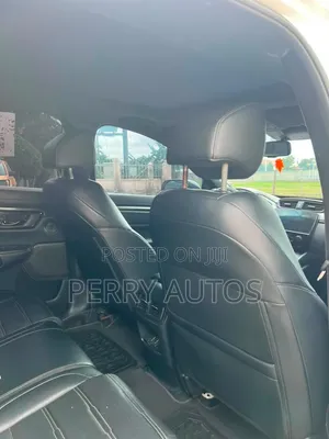 Honda CR-V 2022 White