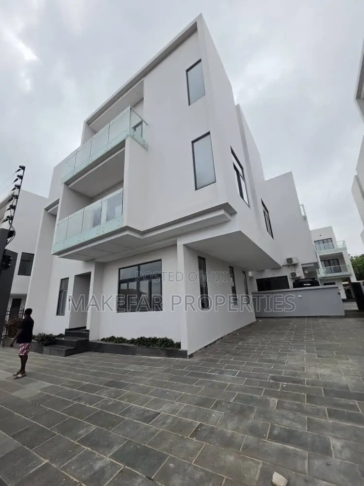 4bdrm House in East Legon for rent