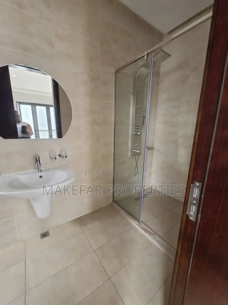 4bdrm House in East Legon for rent
