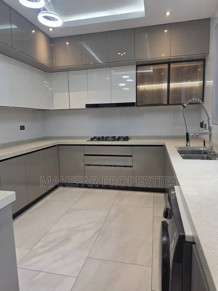 4bdrm House in East Legon for rent
