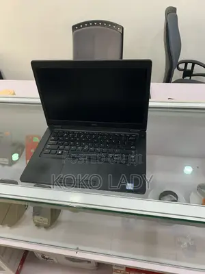 Laptop Dell Latitude 5490 8GB Intel Atom SSHD+SSD 256GB