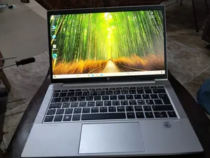 Laptop HP EliteBook 830 G7 8GB Intel Core i5 SSD 256GB