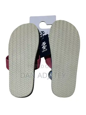 Izod Flip Flops