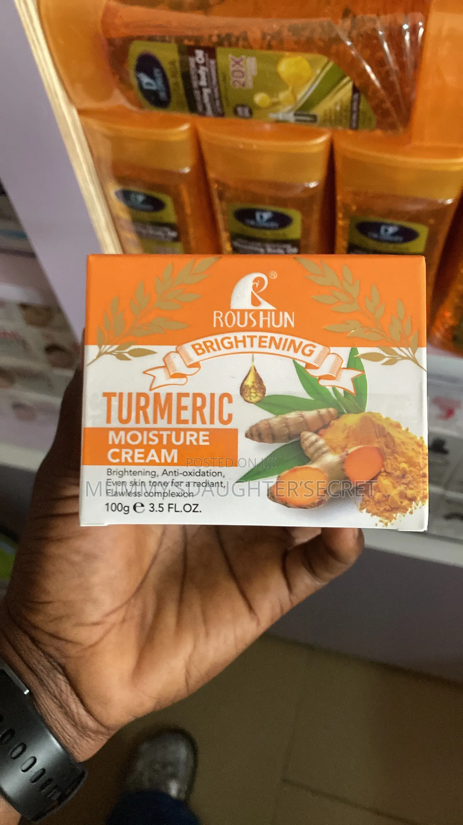 Roushun Face Cream ( Tumeric, 48% Urea Snail White)