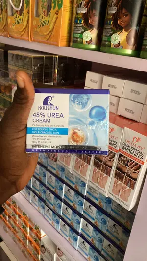 Roushun Face Cream ( Tumeric, 48% Urea Snail White)