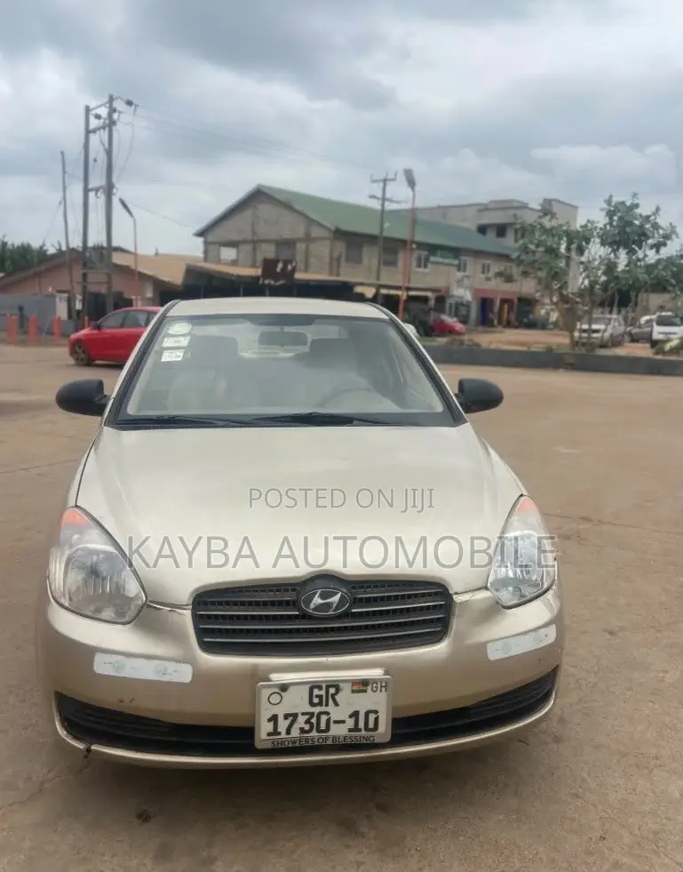 Hyundai Accent 2013 Gold