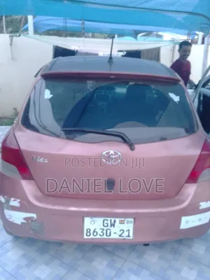 Toyota Vitz 2009 Brown