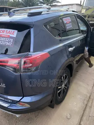 Toyota RAV4 LE AWD (2.5L 4cyl 6A) 2016 Blue