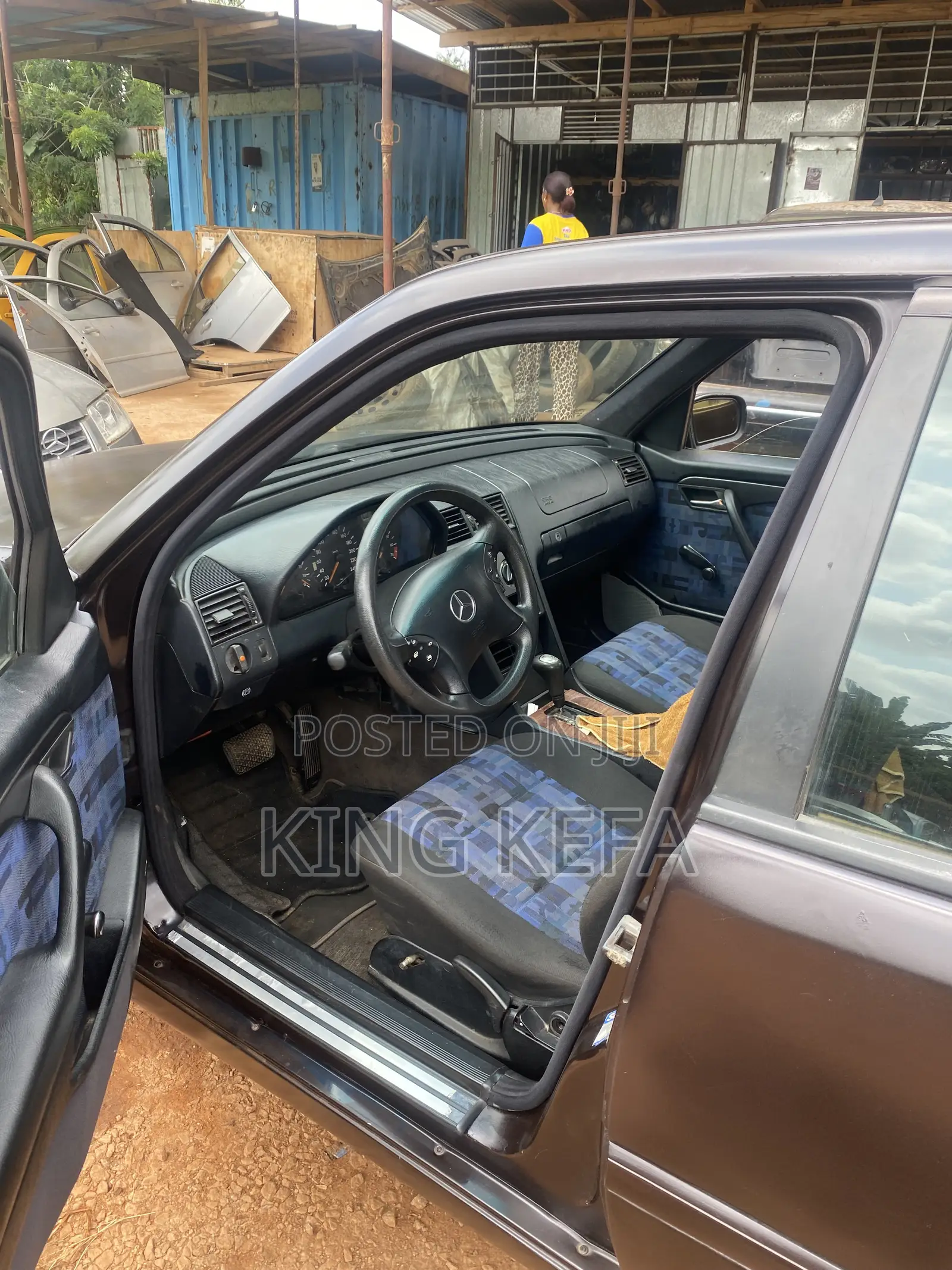 Mercedes-Benz E240 2000 Brown