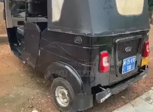 Bajaj RE 2025 Black