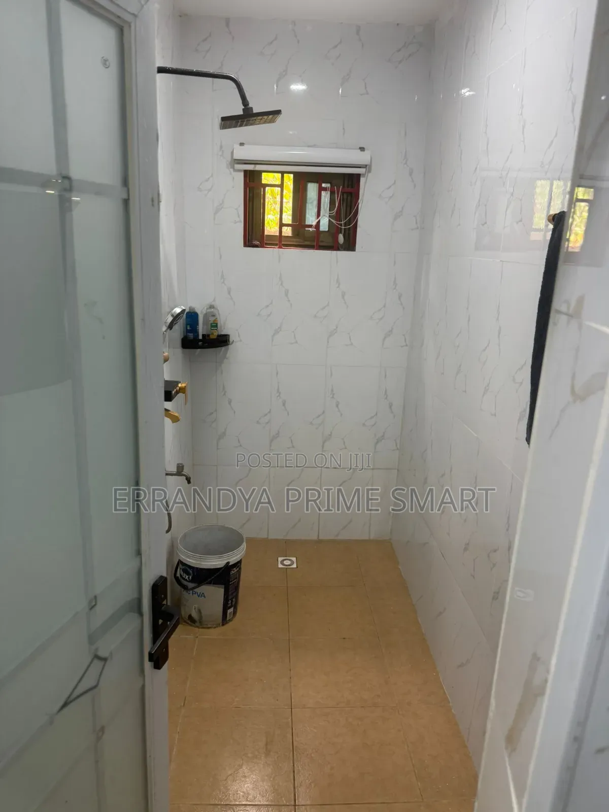 3bdrm House in Kfc, Manhean for sale