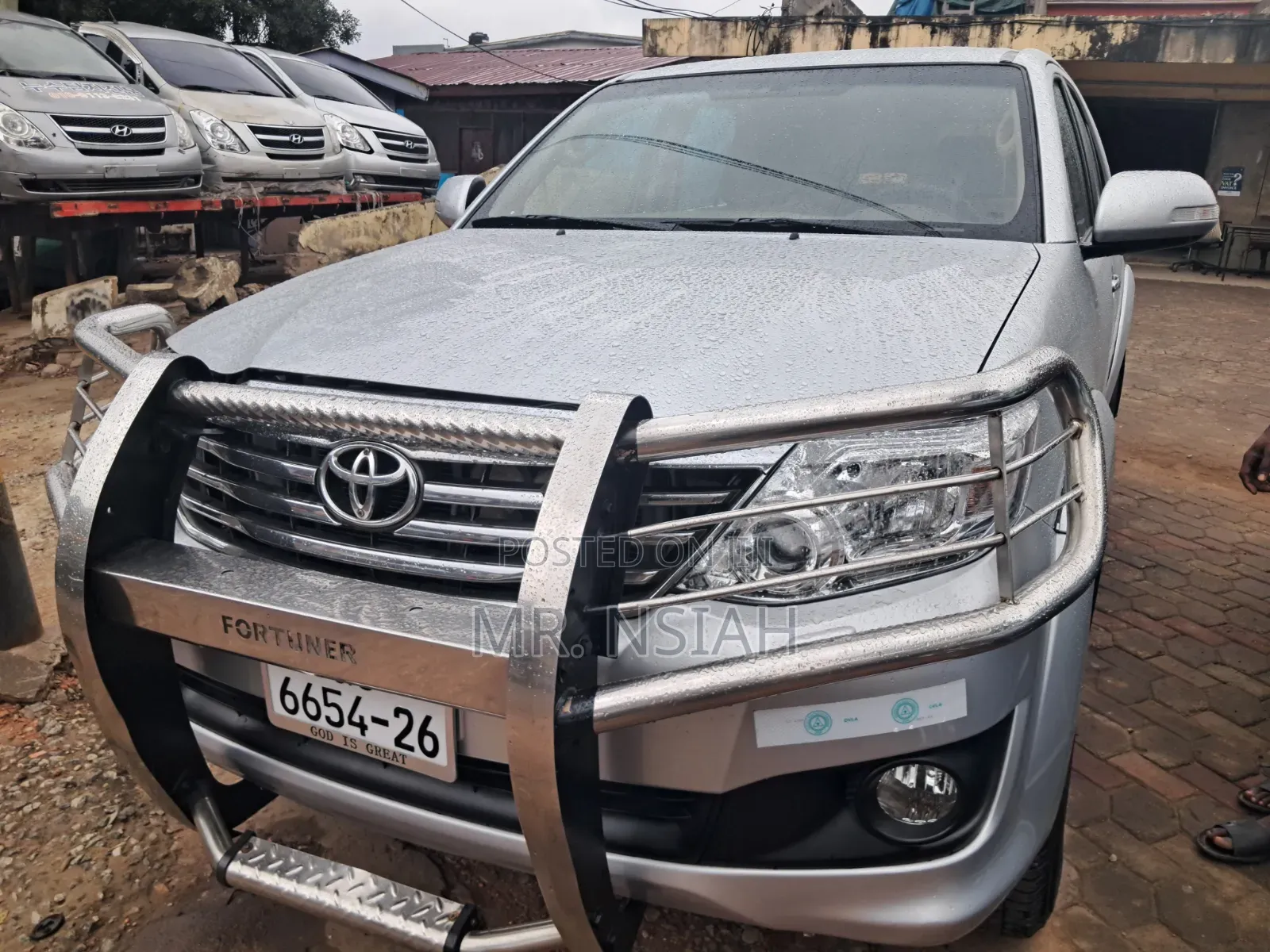 Toyota Fortuner 2012 Silver