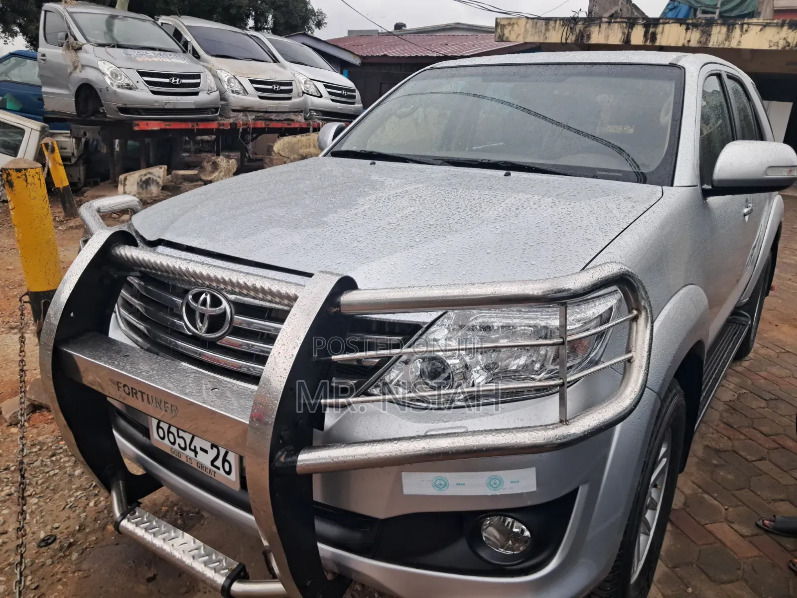 Toyota Fortuner 2012 Silver