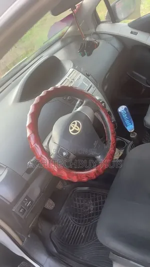 Toyota Yaris 2008