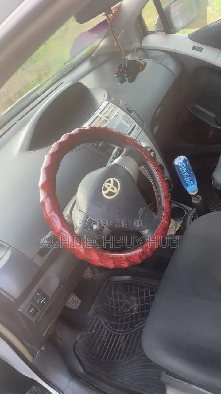Toyota Yaris 2008