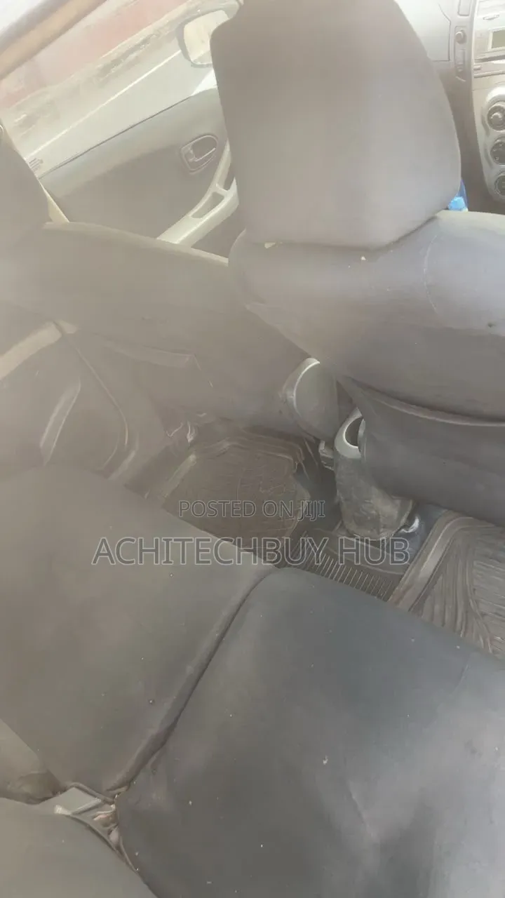 Toyota Yaris 2008
