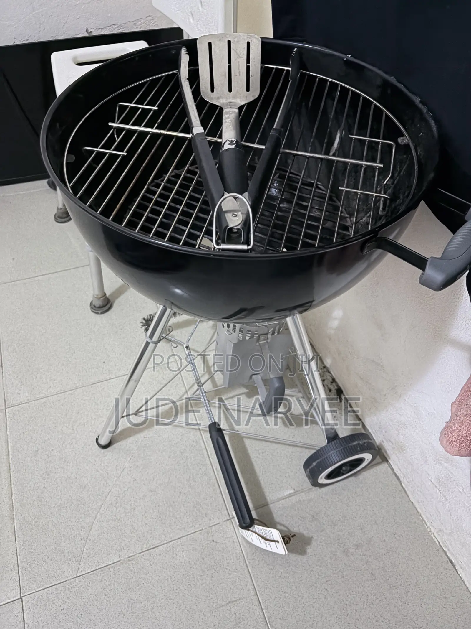 Weber Barbecue Grill (Oval) Black