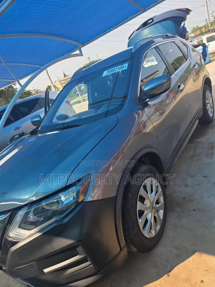 Nissan Rogue SV AWD 2017.5 2017 Gray