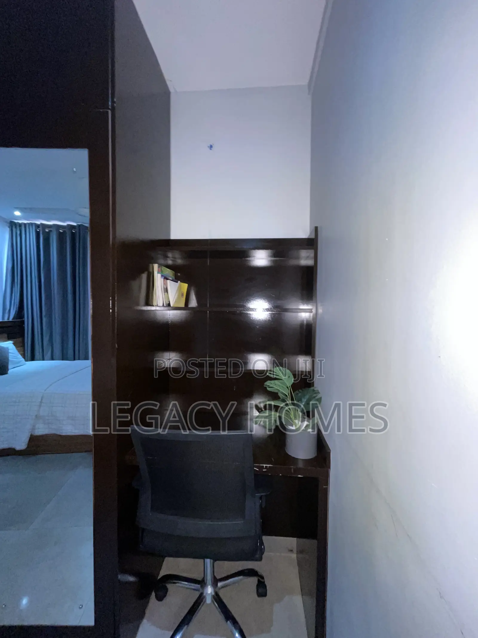 3bdrm Penthouse in East Legon, Boundary Road Area for rent