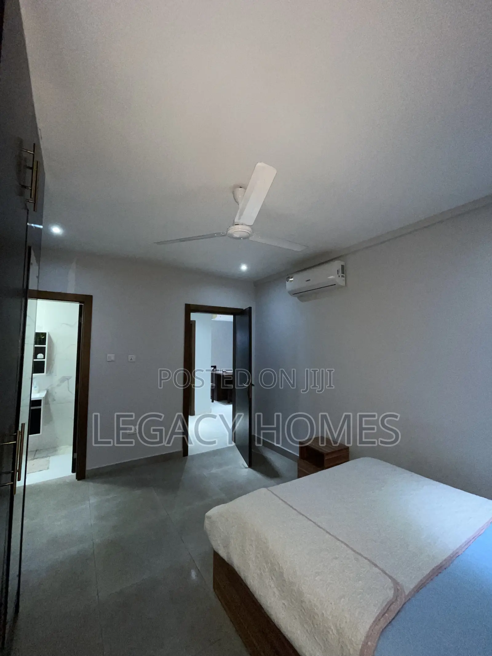 3bdrm Penthouse in East Legon, Boundary Road Area for rent