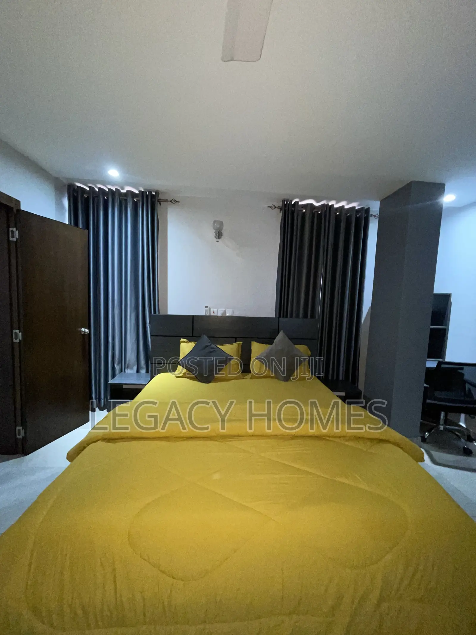 3bdrm Penthouse in East Legon, Boundary Road Area for rent