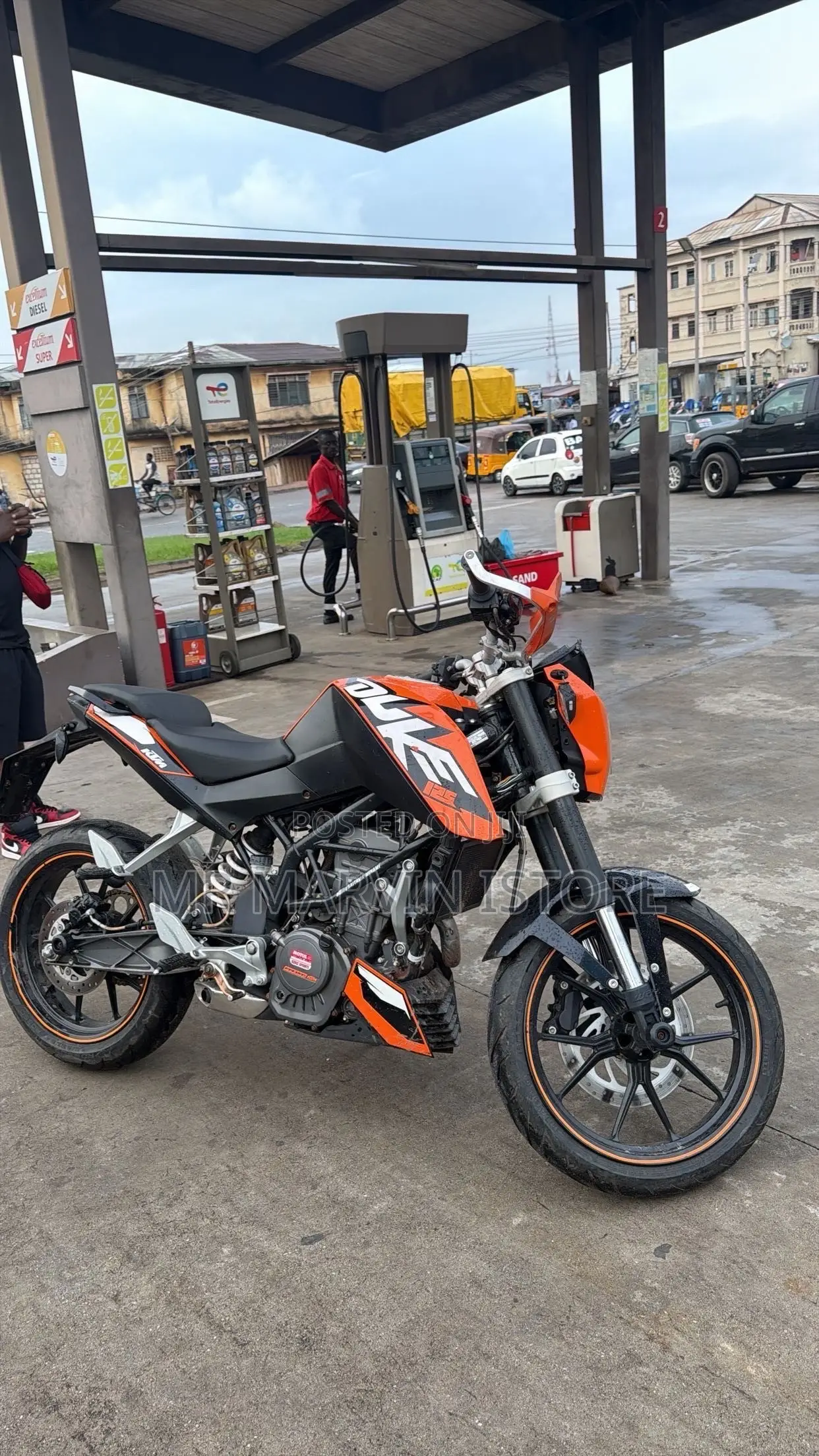 KTM Duke 125 2016 Orange