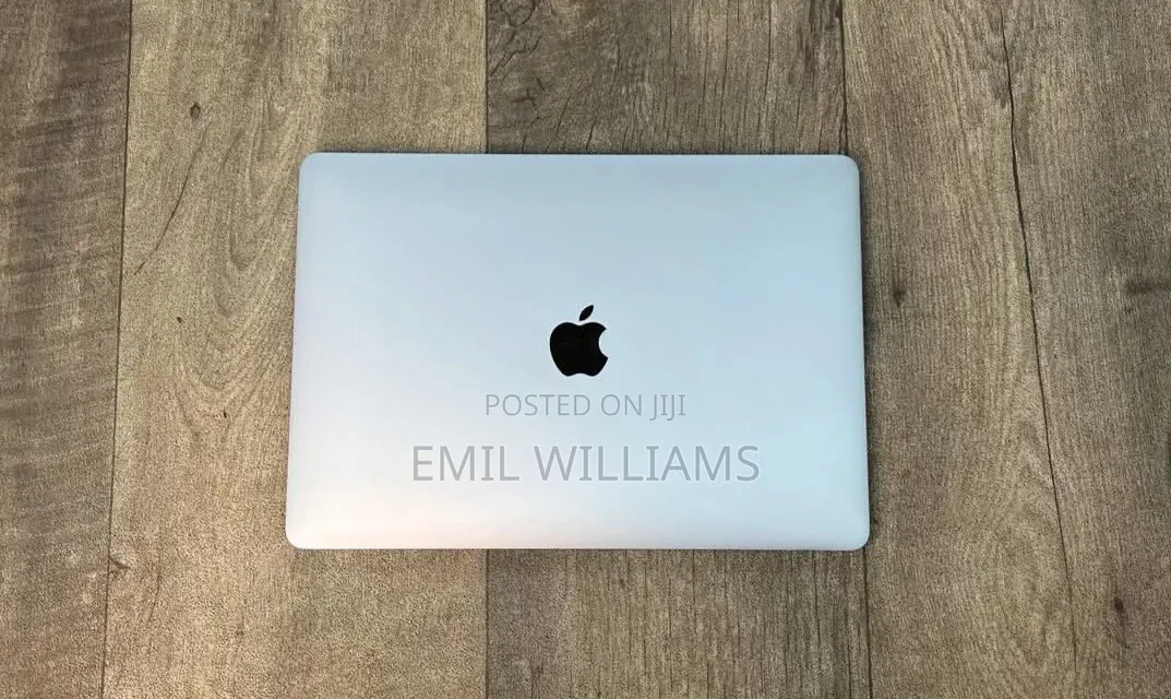 Laptop Apple MacBook Pro 2020 8GB Apple M1 SSD 512GB