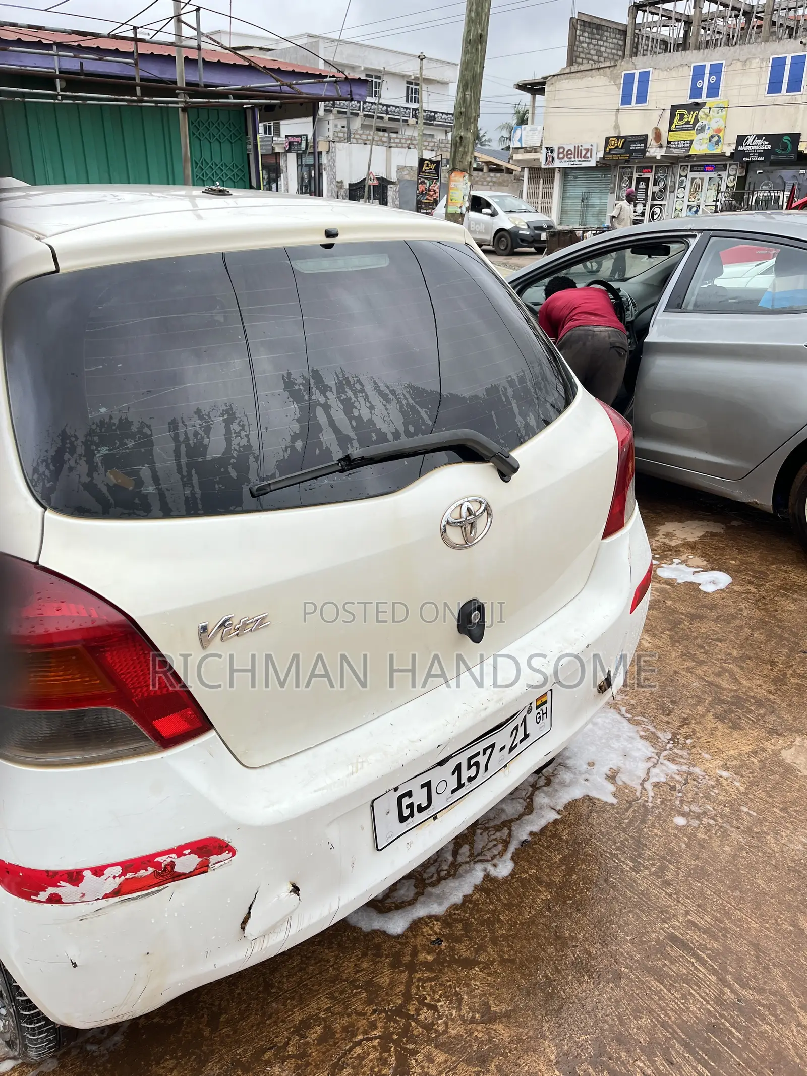 Toyota Vitz 1.3 FWD 3dr 2008 White