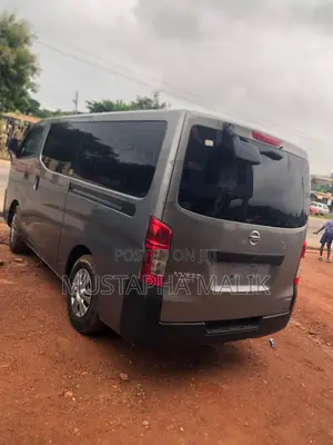 Nissan Caravan (Urvan) 2015 Grey