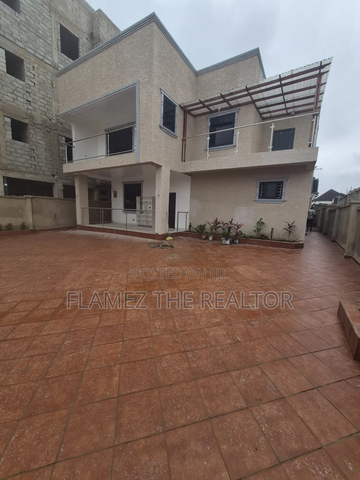 4bdrm Duplex in Franco Estate, Kwabenya for sale