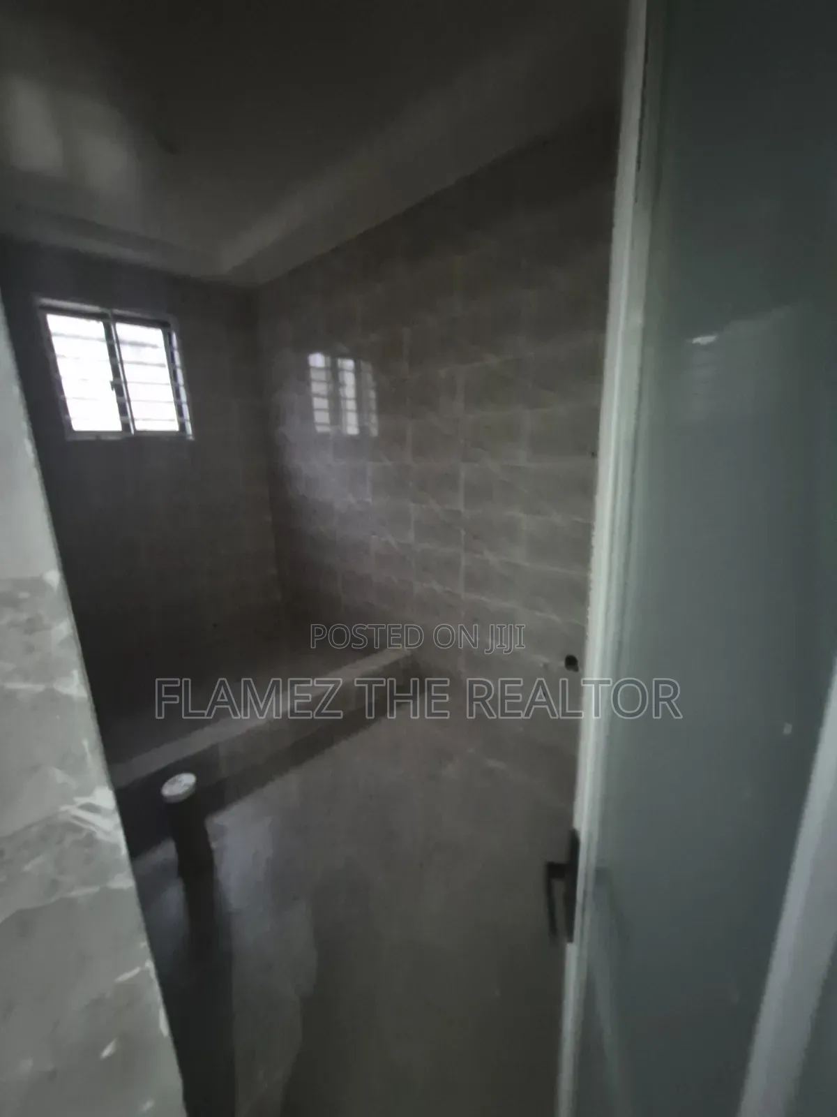 4bdrm Duplex in Franco Estate, Kwabenya for sale