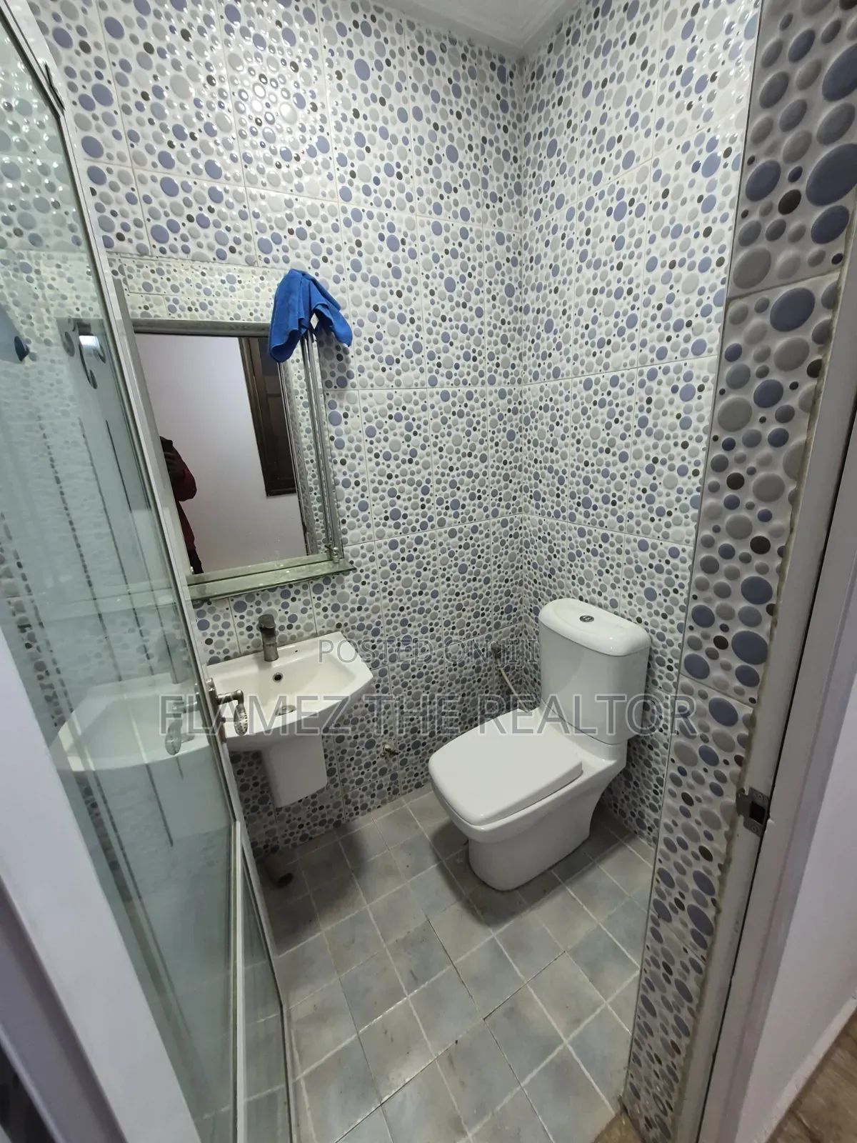 4bdrm House in Wachid Estate Area, Amasaman for sale