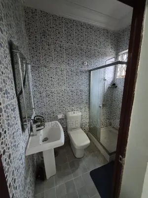 4bdrm House in Wachid Estate Area, Amasaman for sale