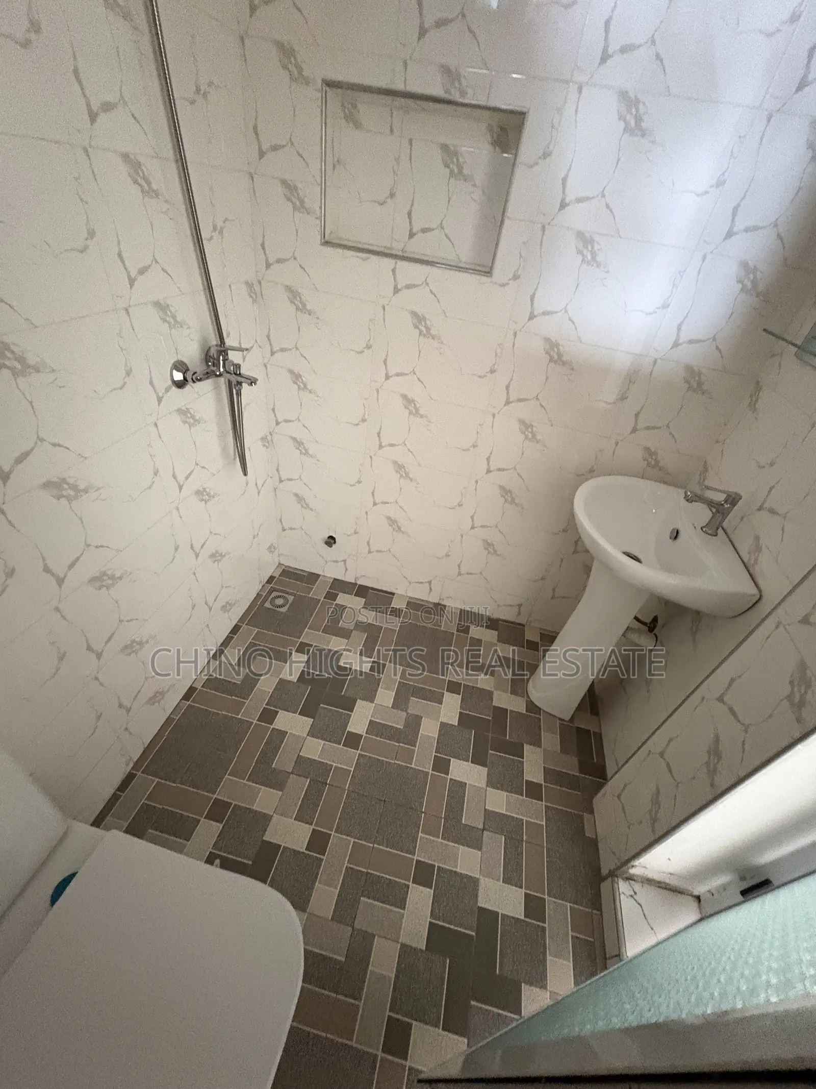 1bdrm Apartment in Tema Metropolitan for rent