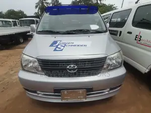 Toyota HiAce 2012 Silver