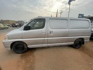 Toyota HiAce 2012 Silver