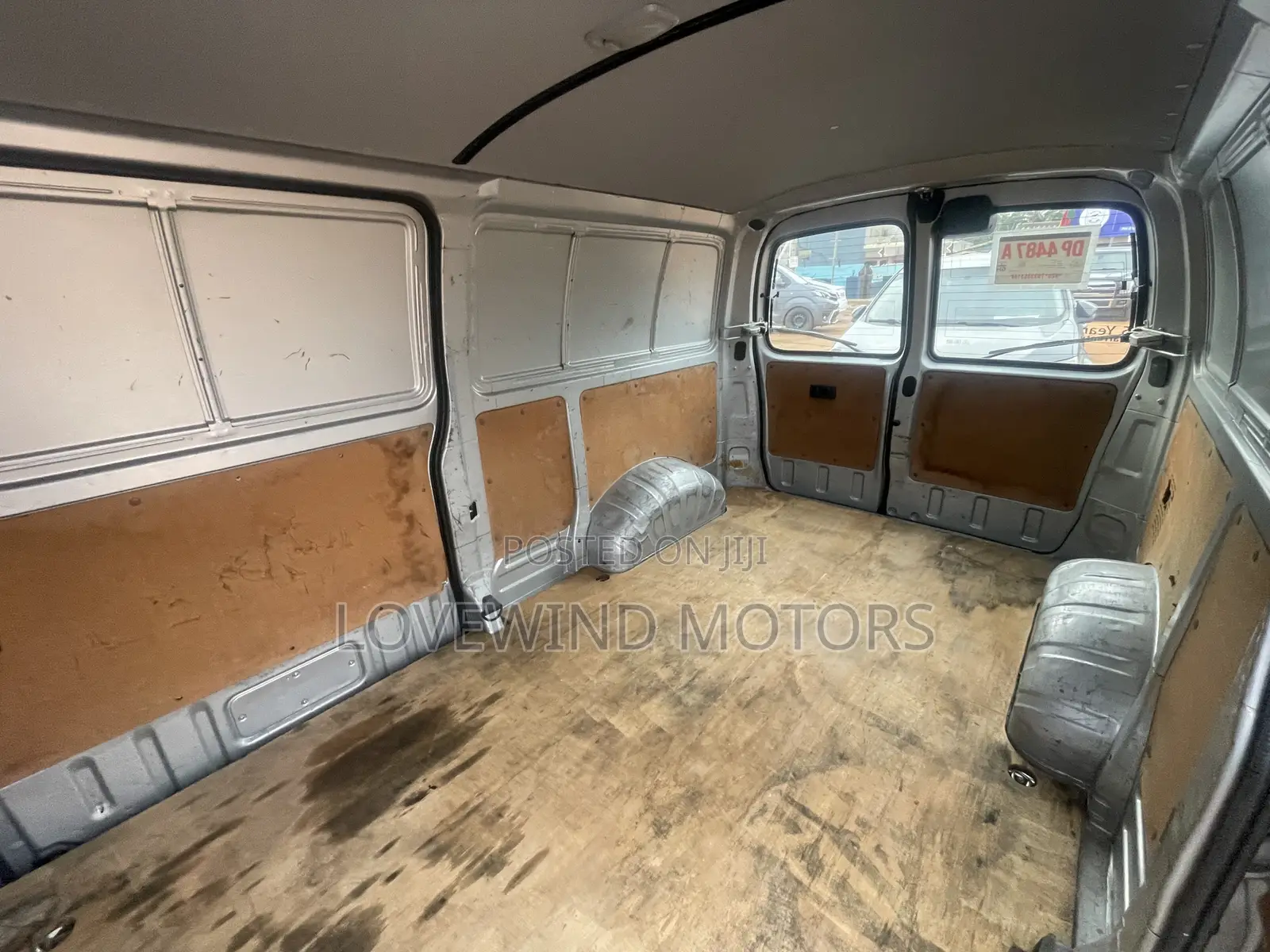 Toyota HiAce 2012 Silver
