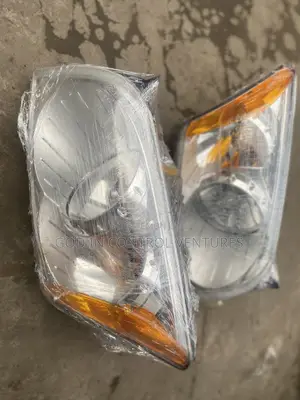 Dodge Caliber Headlight
