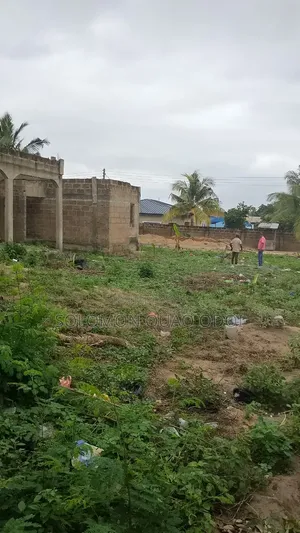 5bdrm House in Squado Ventures, Anyaa for sale