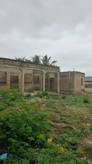 5bdrm House in Squado Ventures, Anyaa for sale
