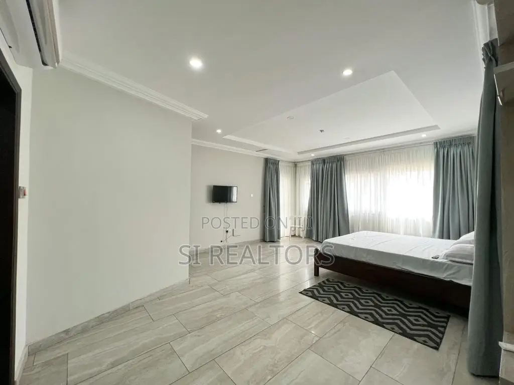 Furnished 4bdrm Townhouse / Terrace in Villa 1, Tseaddo for rent
